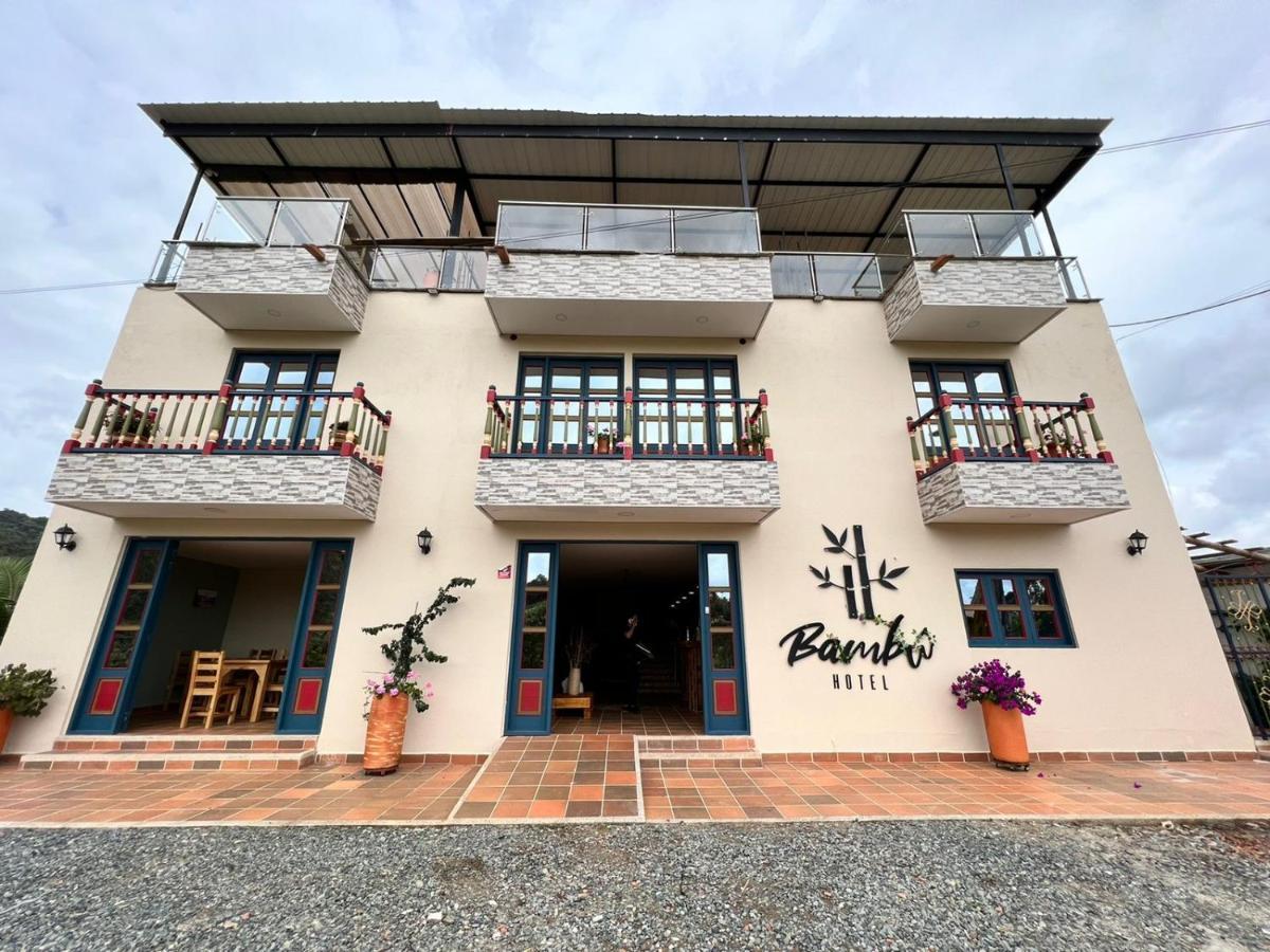 Hotel Bambu Guatape Exterior photo