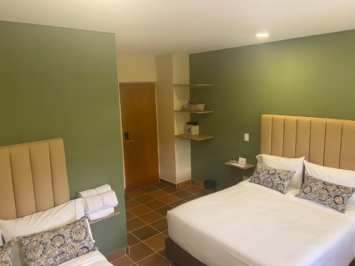 Hotel Bambu Guatape Exterior photo