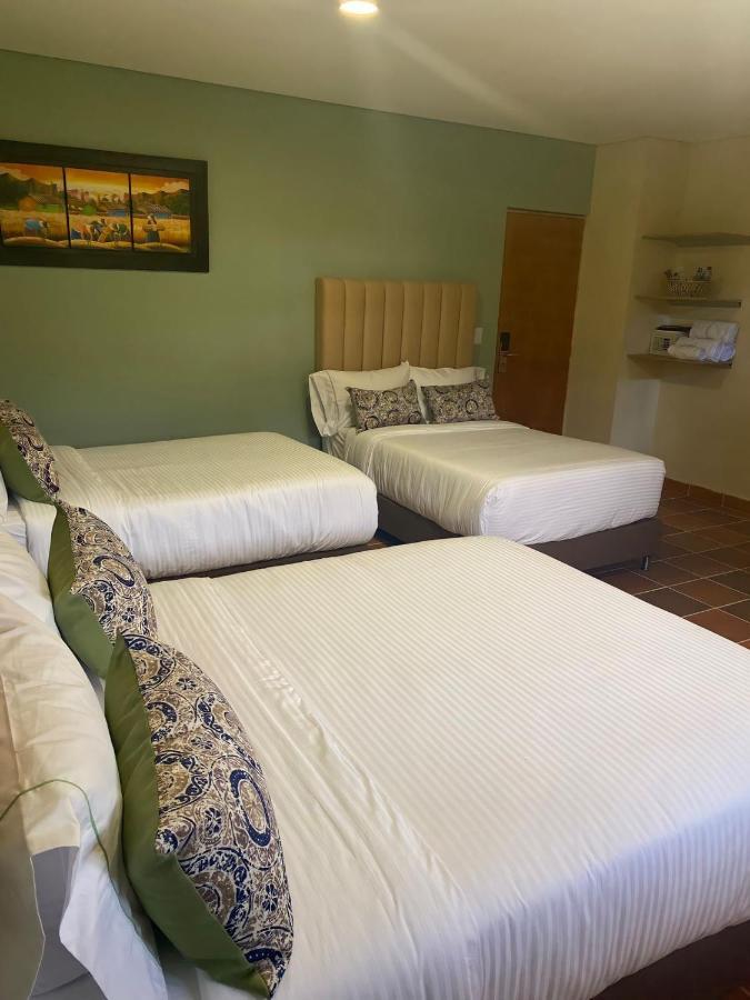Hotel Bambu Guatape Exterior photo