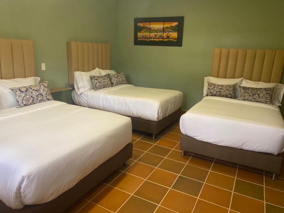 Hotel Bambu Guatape Exterior photo