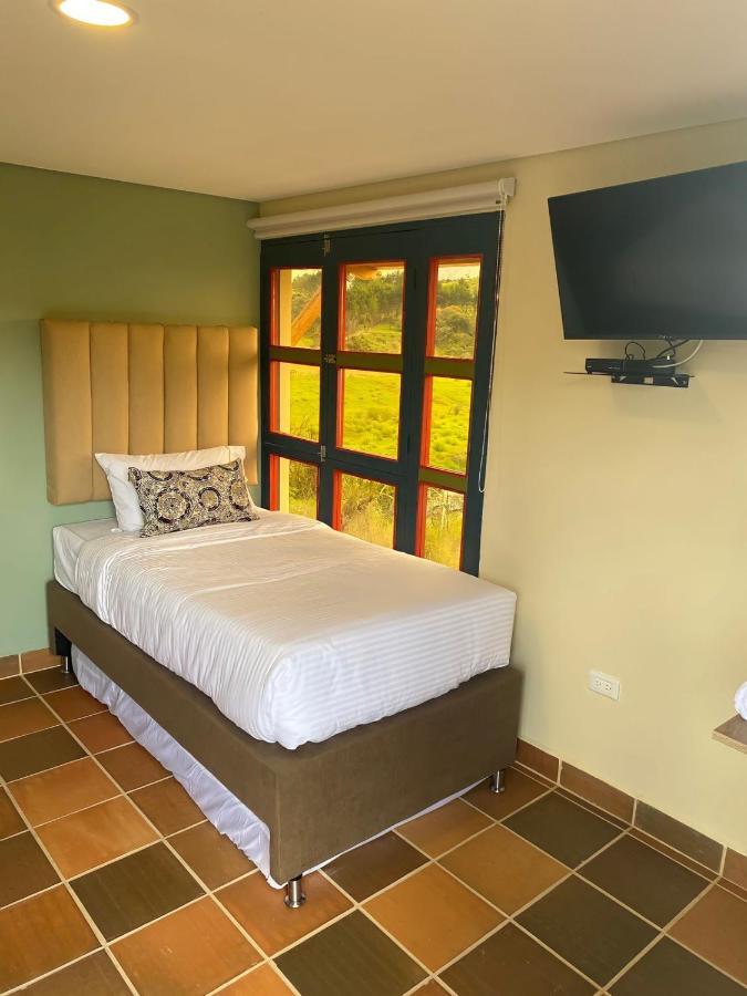 Hotel Bambu Guatape Exterior photo